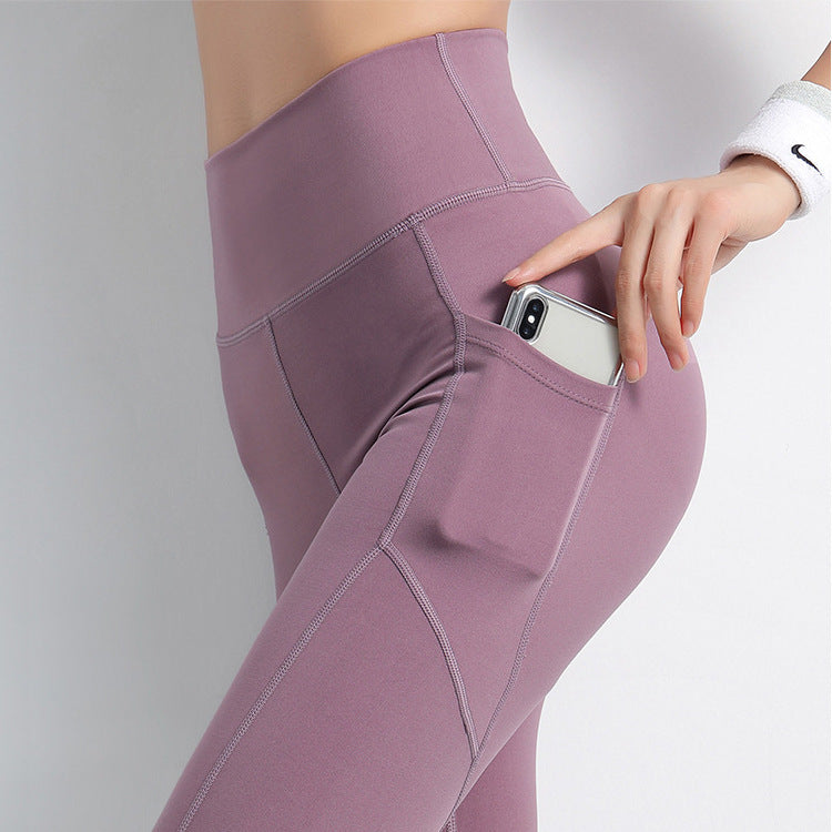 Sports leggings with pockets
